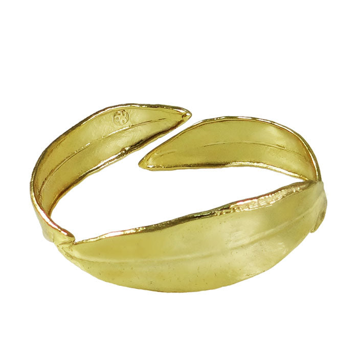 Olive Leaf Bracelet: A Classic Amulet with History